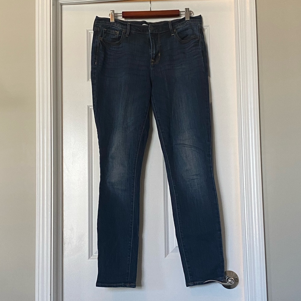 Old Navy women’s jeans. Size 10 Tall. curvy skinny fit.